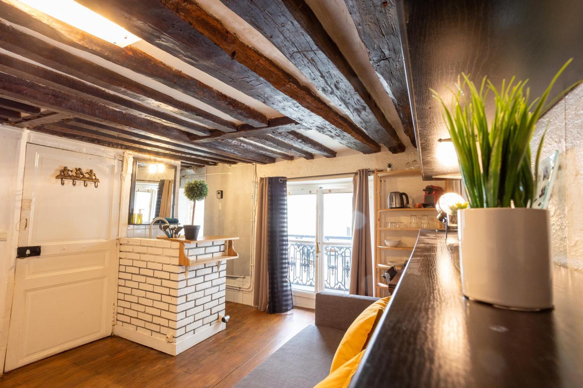 Апартаменти Studio Cosy Romantique En Plein Coeur De Париж Екстер'єр фото