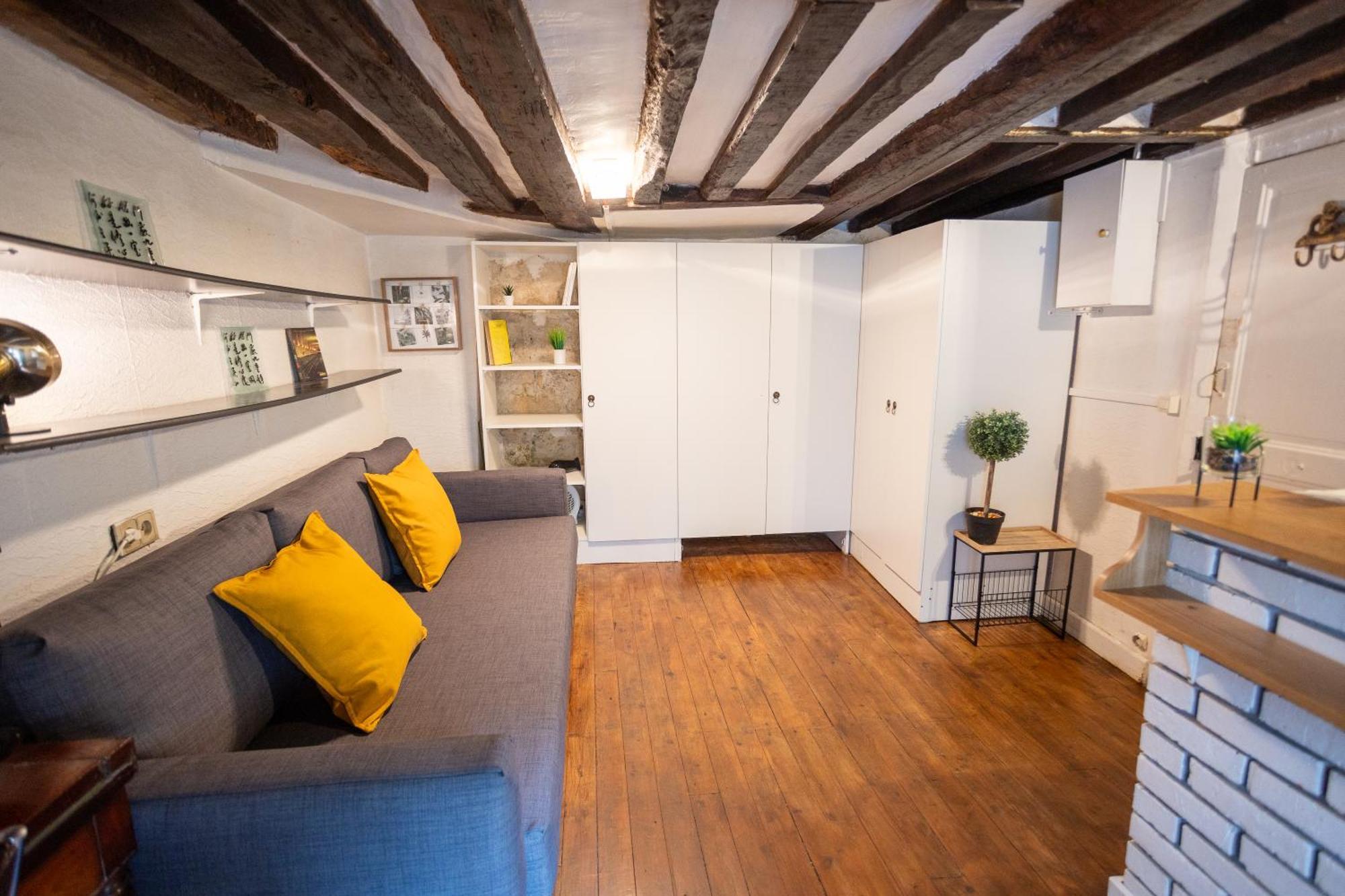 Апартаменти Studio Cosy Romantique En Plein Coeur De Париж Екстер'єр фото